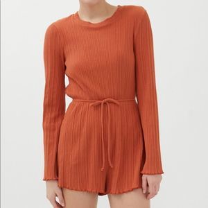 UO Bella Romper🧡🧡🧡